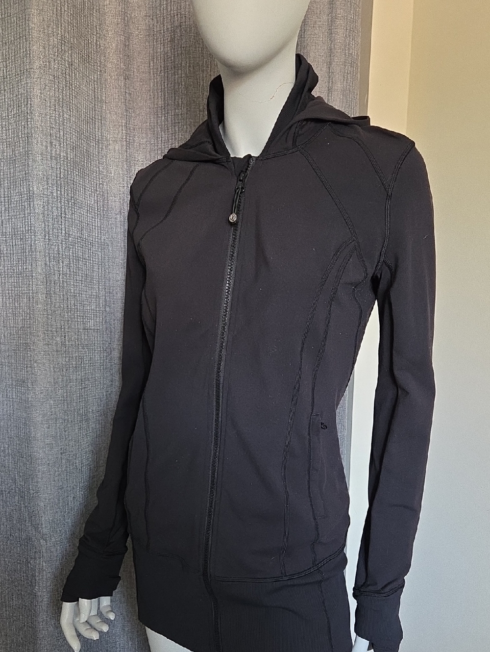lululemon athletica Long Black Daily Practice Fitted Full Zip Hoodie Jacket